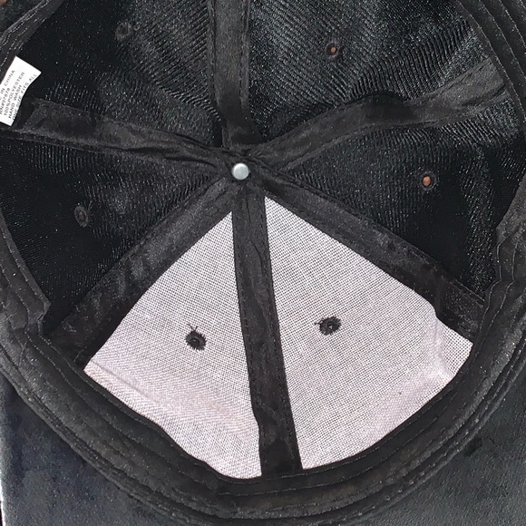 Suede cap - Picture 5 of 5